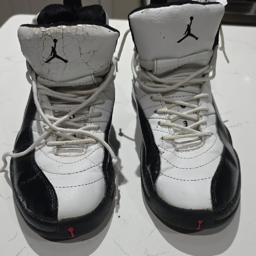 Air Jordan 12 Retro Taxi Sneakers Size 10